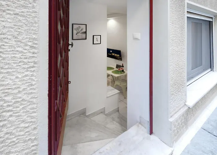 The Acropolitan - Your Home Under The Acropolis