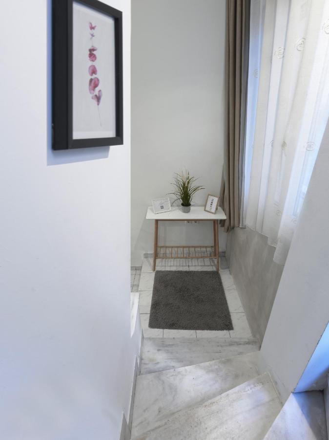 The Acropolitan - Your Under The Acropolis * Афины